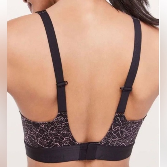 Lululemon fine form sports bra sz 34 D - Picture 3 of 12